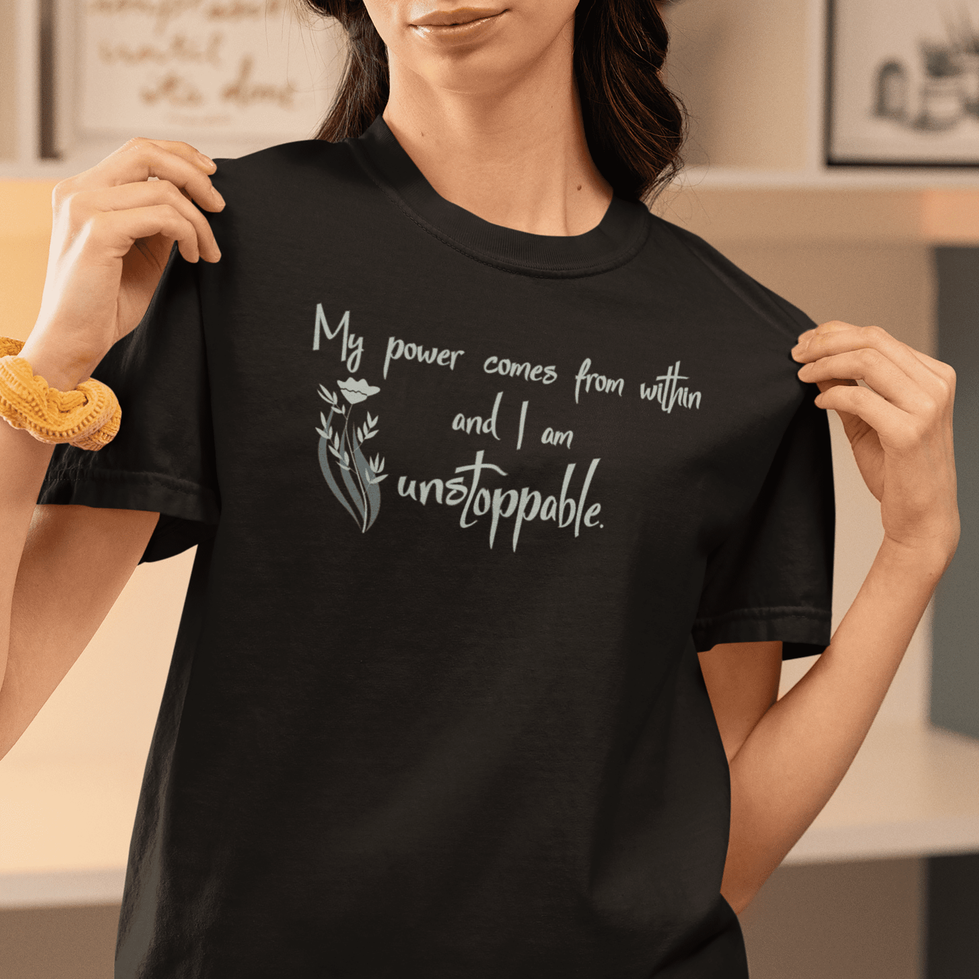 I am Unstoppable Heavyweight T-Shirt - Floral Text